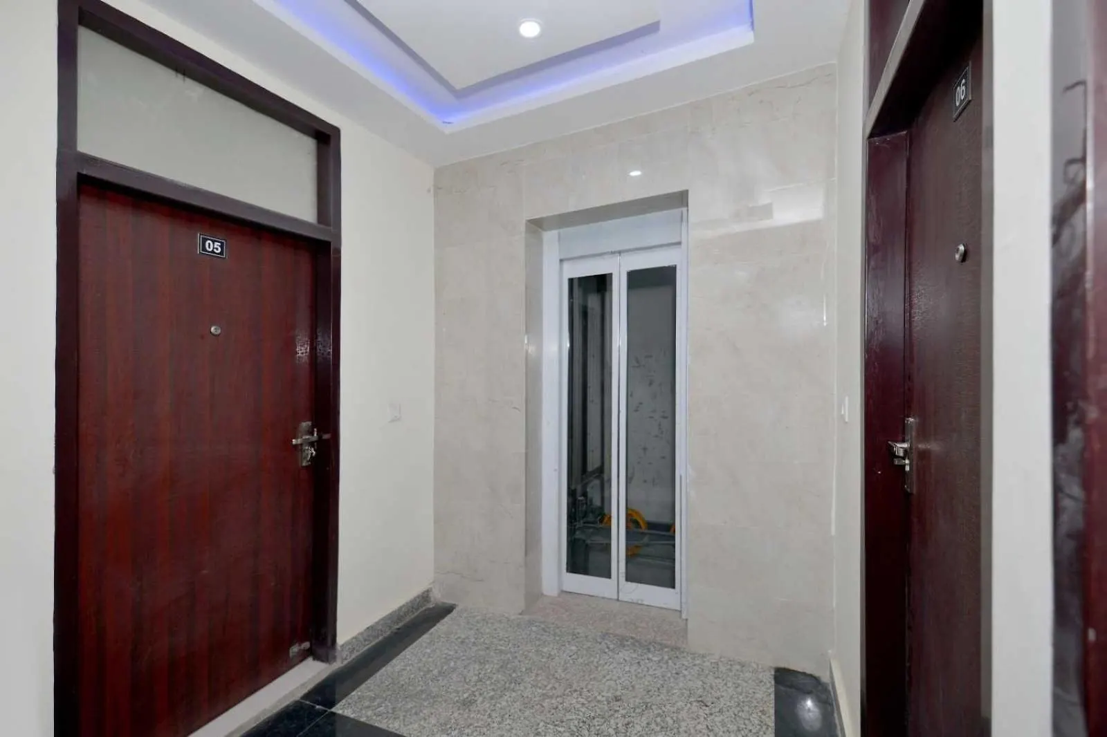 Отель Collection O Sector 33 Гургаон 2*,  Индия